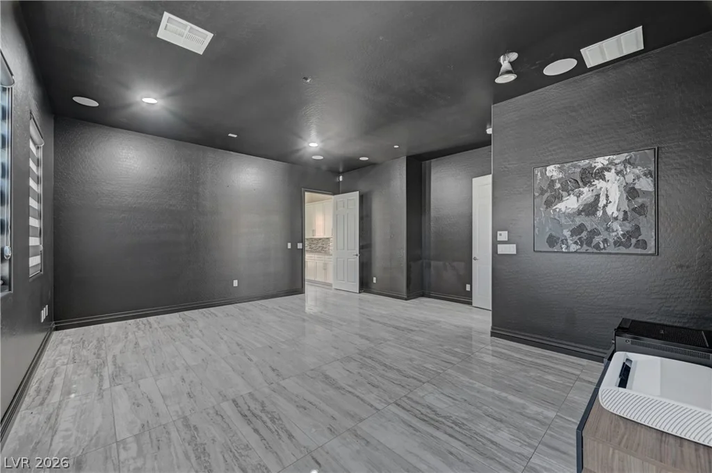 89 Olympia Chase, Las Vegas, NV 89141