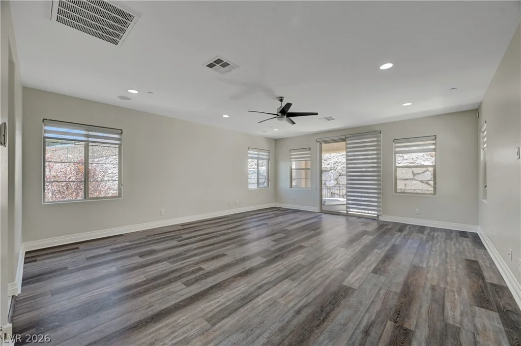 89 Olympia Chase, Las Vegas, NV 89141