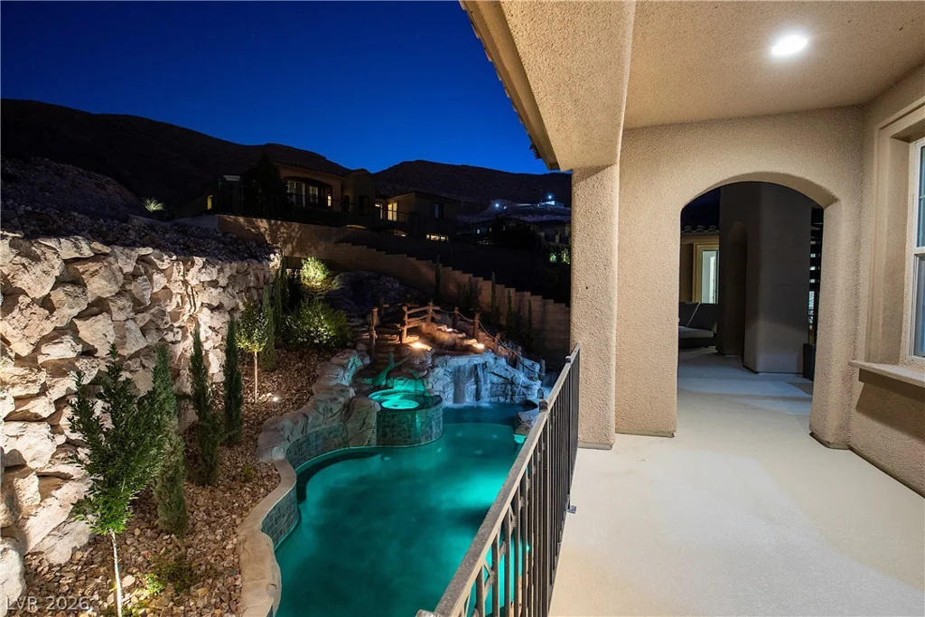 89 Olympia Chase, Las Vegas, NV 89141