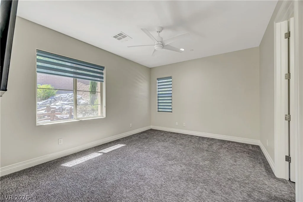 89 Olympia Chase, Las Vegas, NV 89141
