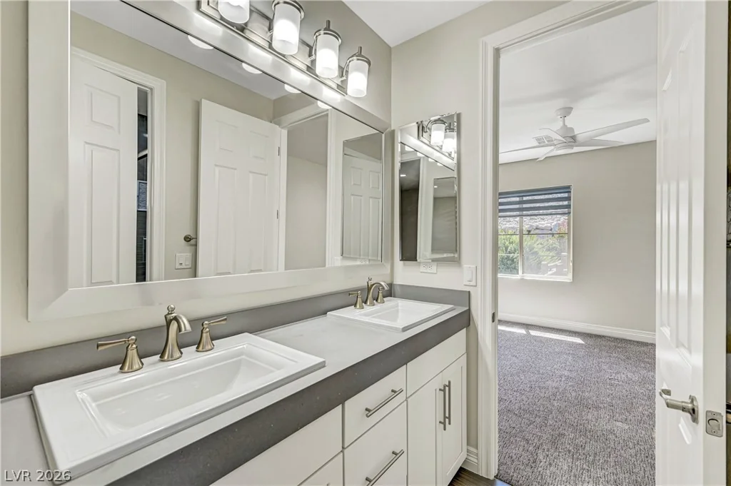 89 Olympia Chase, Las Vegas, NV 89141