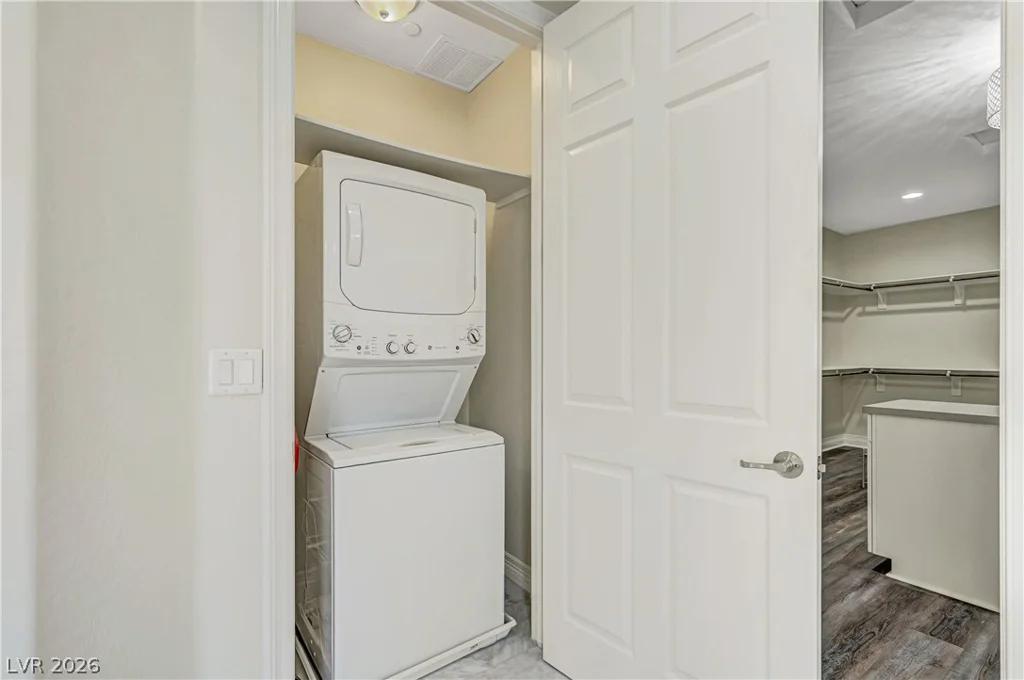 89 Olympia Chase, Las Vegas, NV 89141