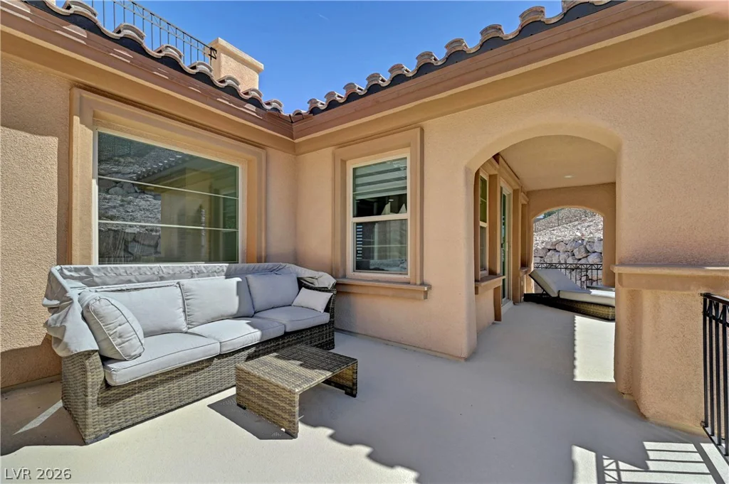 89 Olympia Chase, Las Vegas, NV 89141