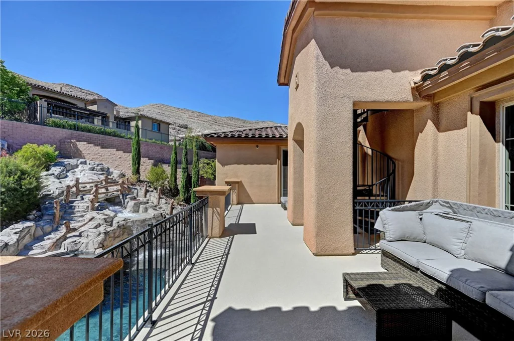 89 Olympia Chase, Las Vegas, NV 89141