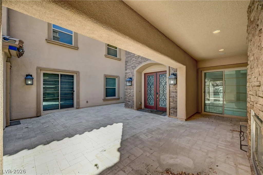 89 Olympia Chase, Las Vegas, NV 89141