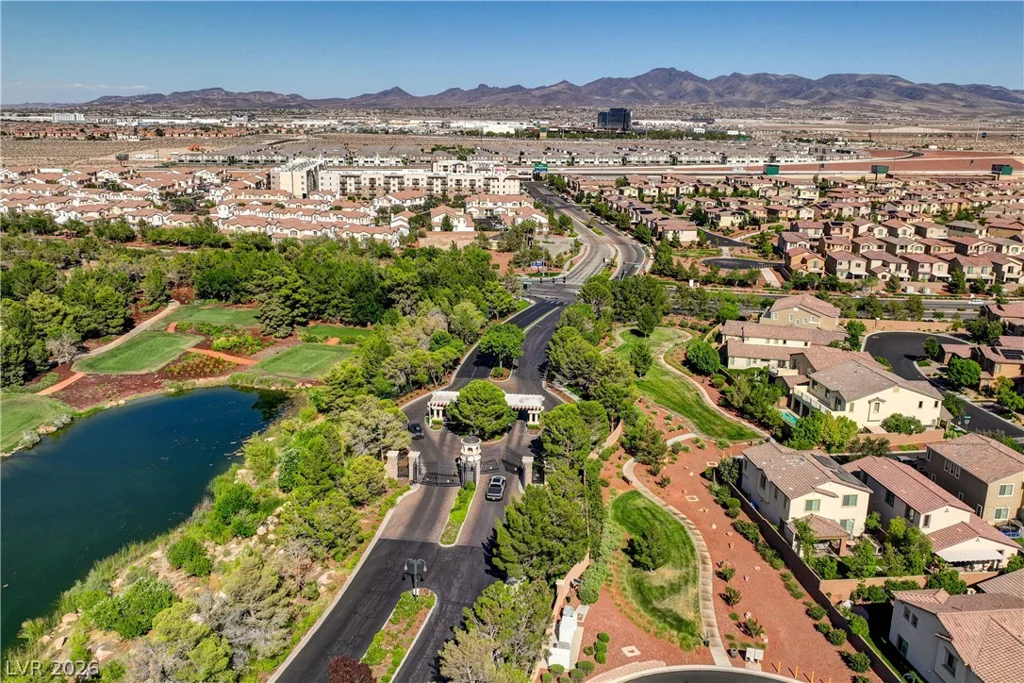 89 Olympia Chase, Las Vegas, NV 89141