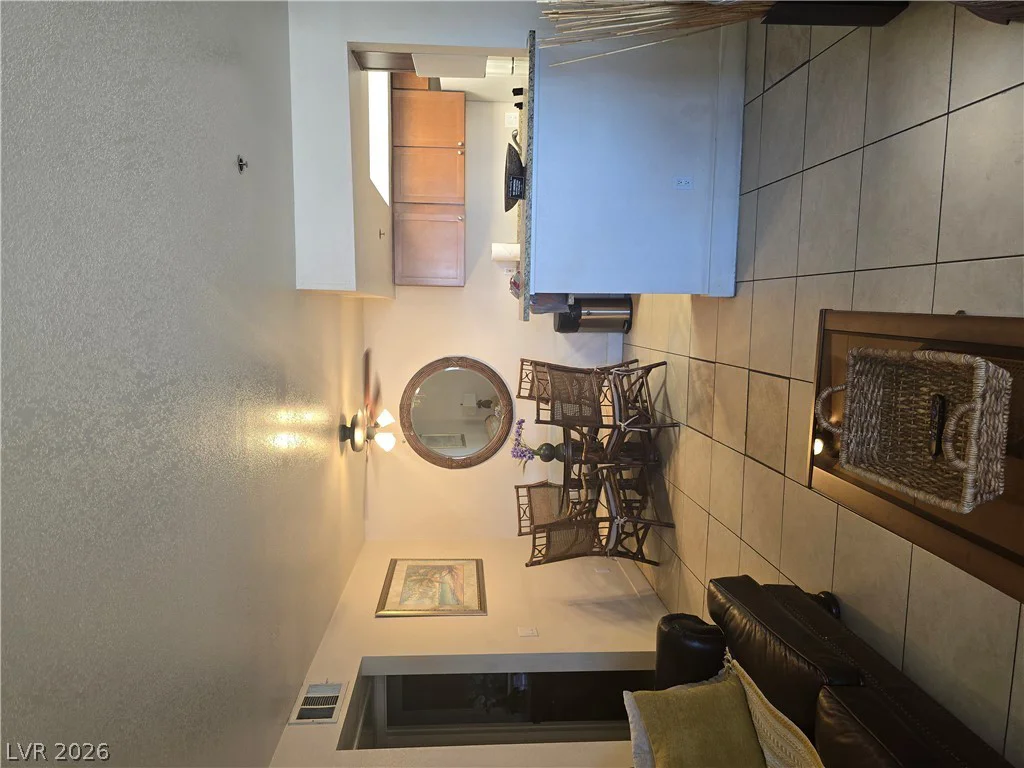 4200 Valley View, Las Vegas, NV 89103