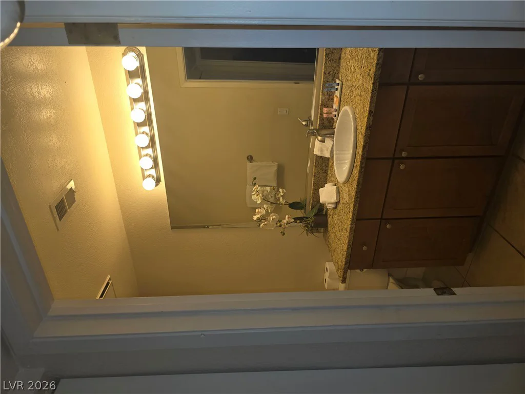 4200 Valley View, Las Vegas, NV 89103