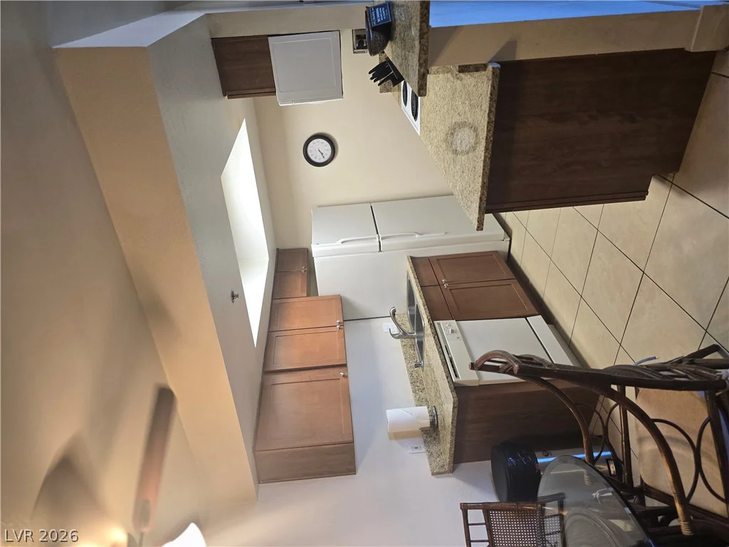 4200 Valley View, Las Vegas, NV 89103