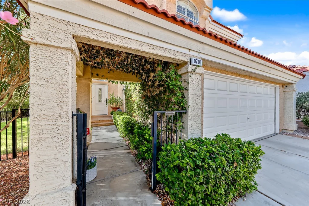 9701 Sierra Mesa, Las Vegas, NV 89117