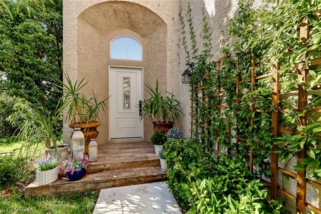 9701 Sierra Mesa, Las Vegas, NV 89117