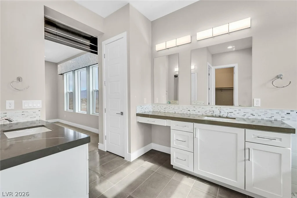 4008 Desert Trace, Las Vegas, NV 89129