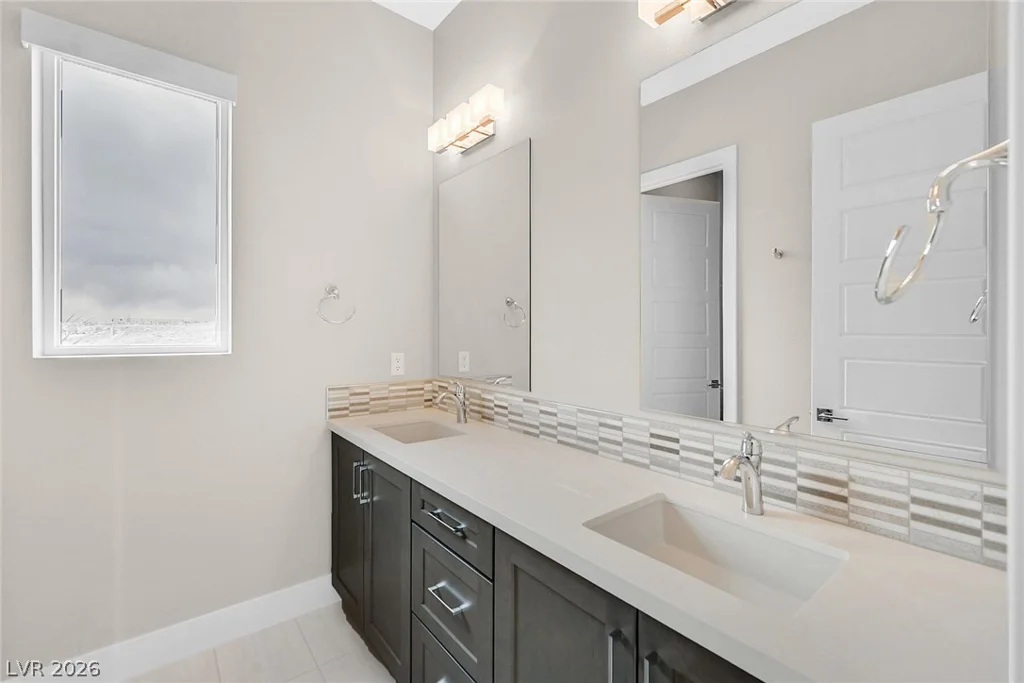4008 Desert Trace, Las Vegas, NV 89129