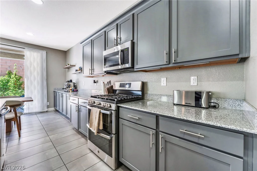 5981 Smith Valley, Las Vegas, NV 89148