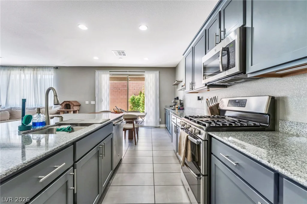5981 Smith Valley, Las Vegas, NV 89148