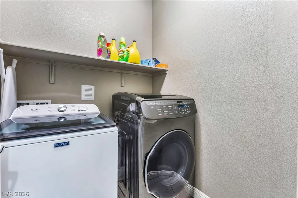 5981 Smith Valley, Las Vegas, NV 89148