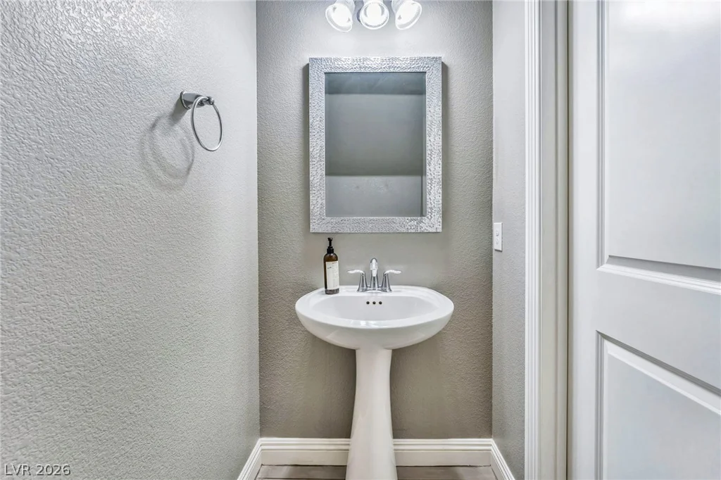 5981 Smith Valley, Las Vegas, NV 89148