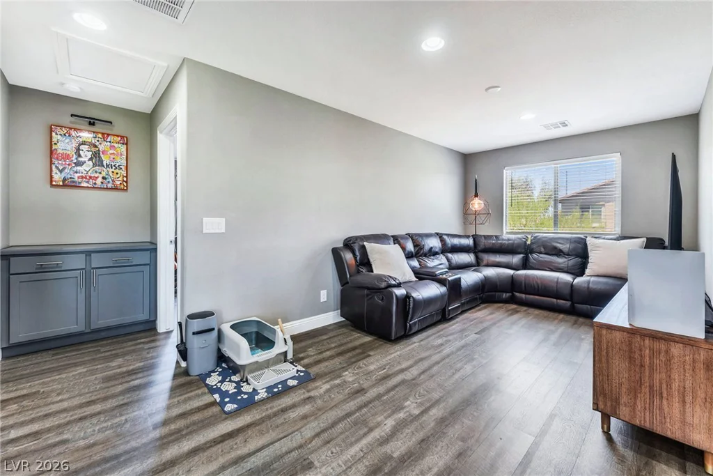 5981 Smith Valley, Las Vegas, NV 89148
