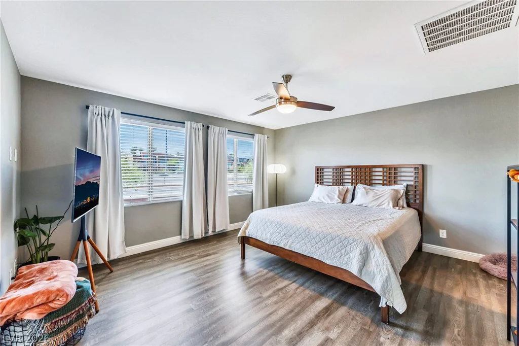 5981 Smith Valley, Las Vegas, NV 89148