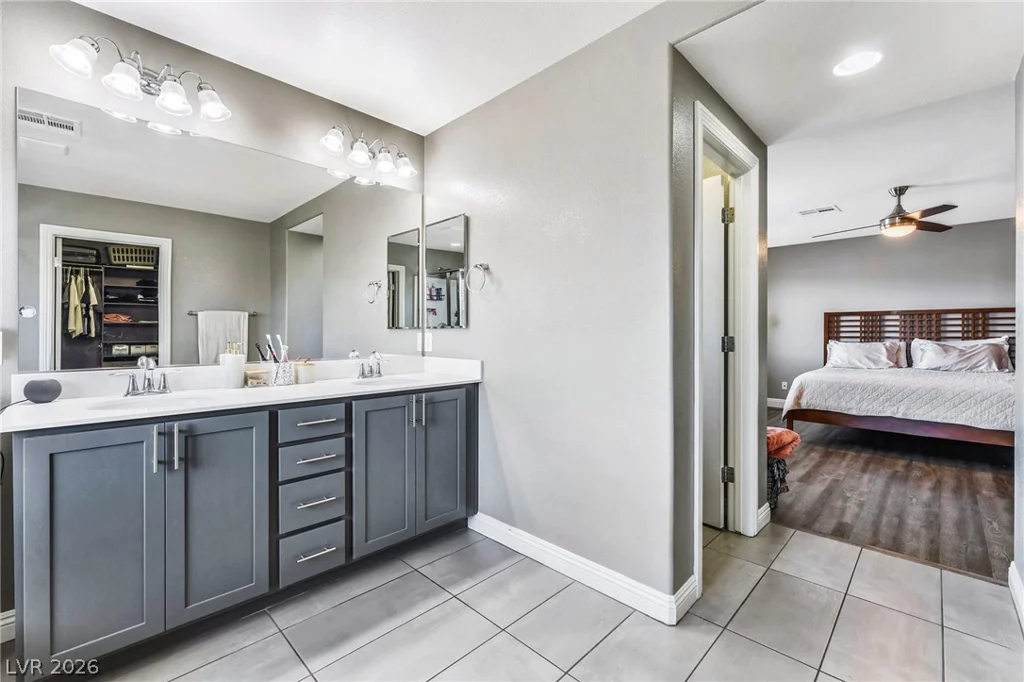 5981 Smith Valley, Las Vegas, NV 89148