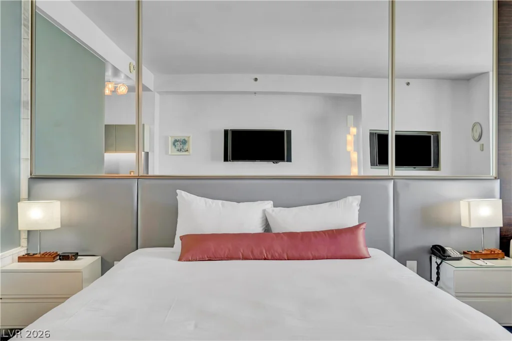 4381 Flamingo, Las Vegas, NV 89103