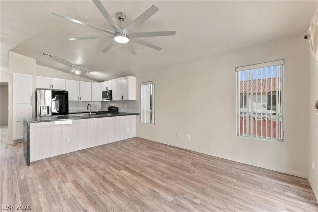 516 Casa Del Norte, North Las Vegas, NV 89031