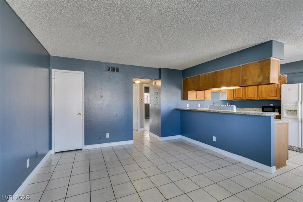 1641 Lamont, Las Vegas, NV 89115