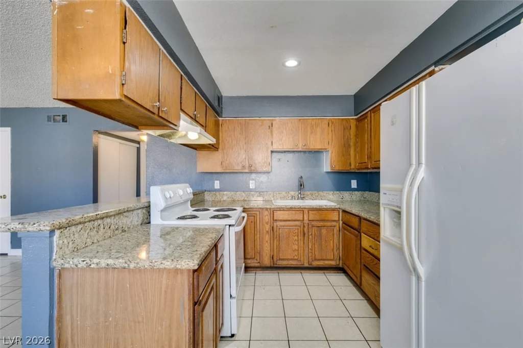1641 Lamont, Las Vegas, NV 89115