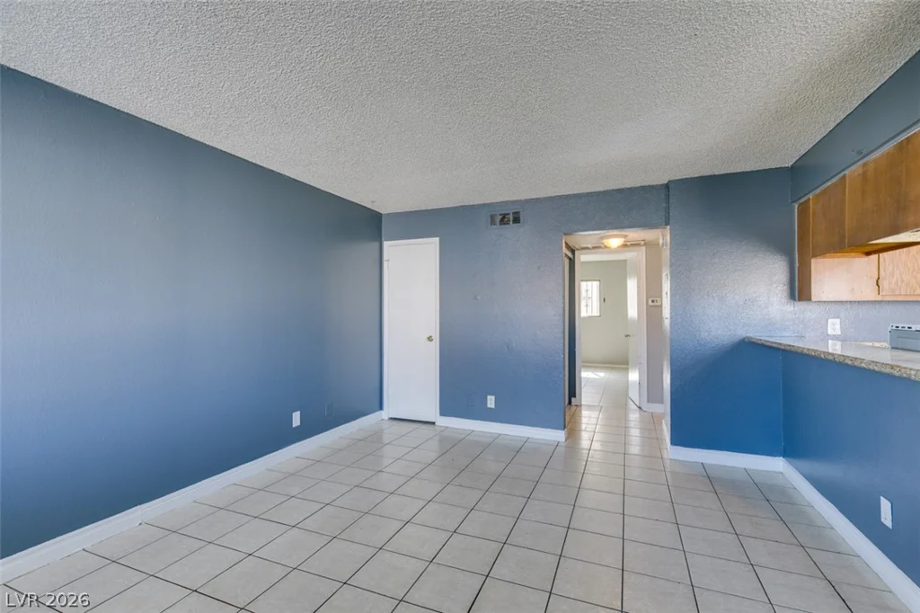 1641 Lamont, Las Vegas, NV 89115