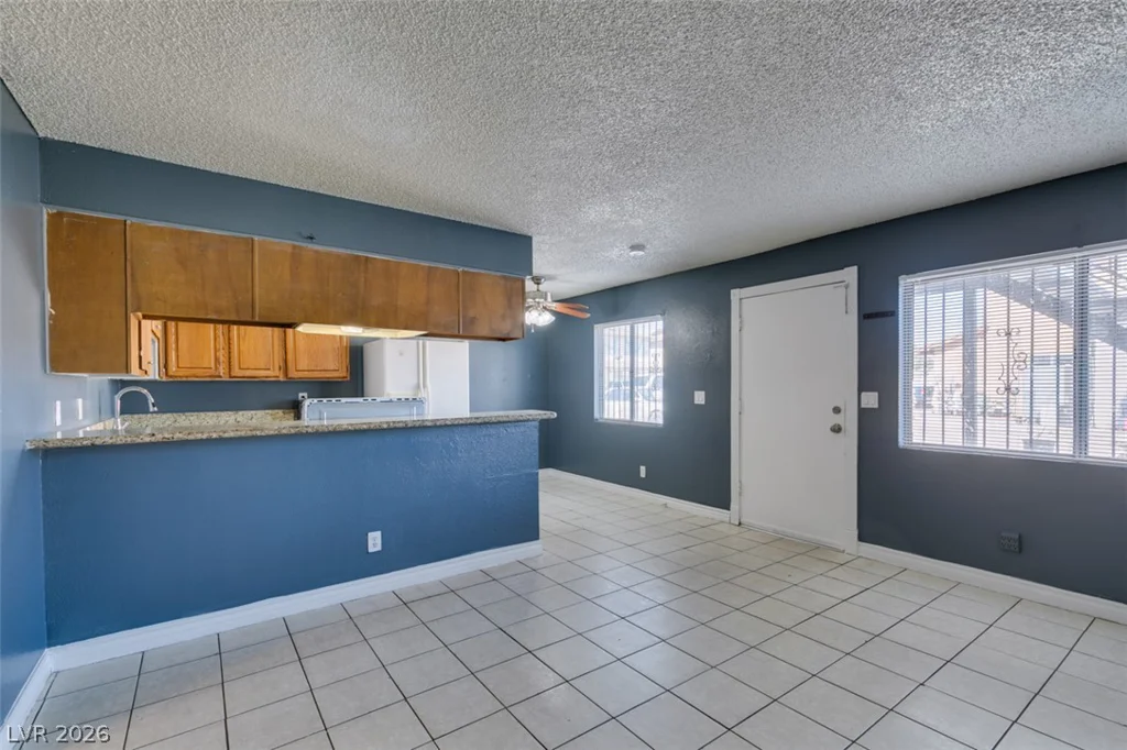 1641 Lamont, Las Vegas, NV 89115