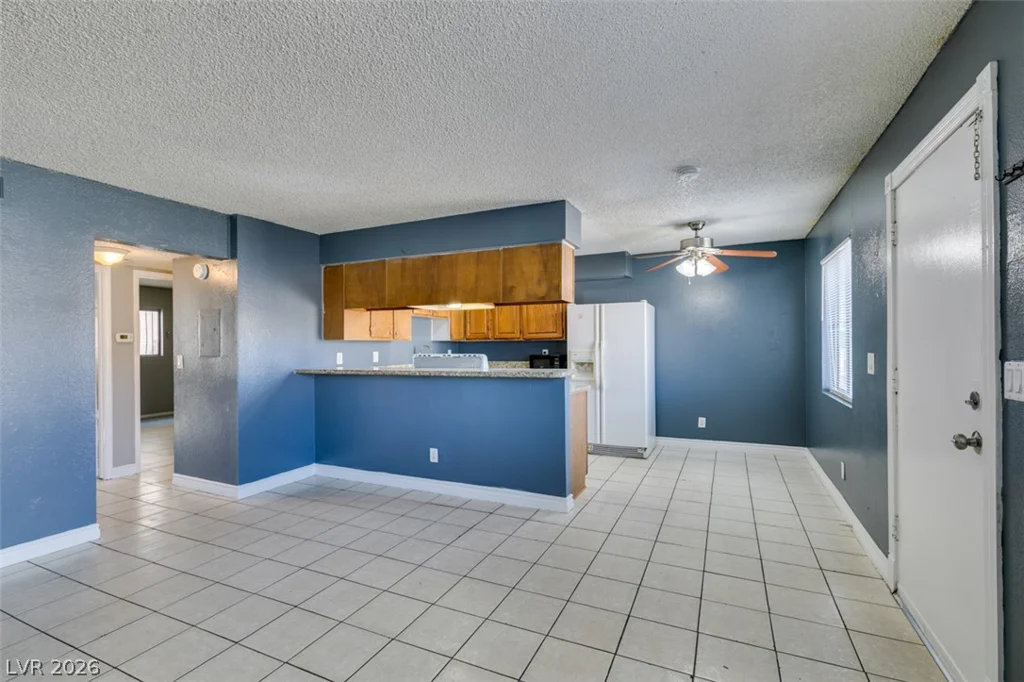 1641 Lamont, Las Vegas, NV 89115