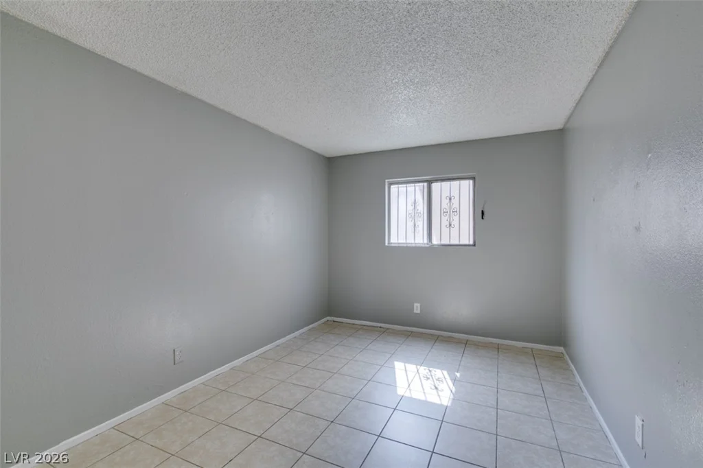 1641 Lamont, Las Vegas, NV 89115