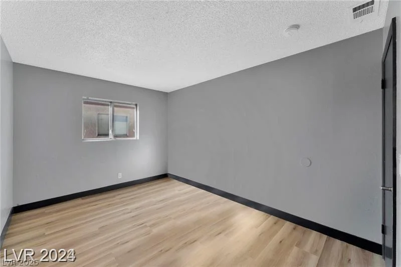 1641 Lamont, Las Vegas, NV 89115