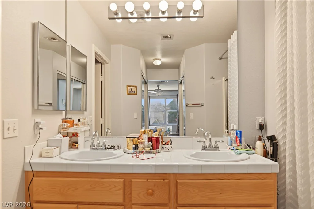 1453 Blisworth, Las Vegas, NV 89102