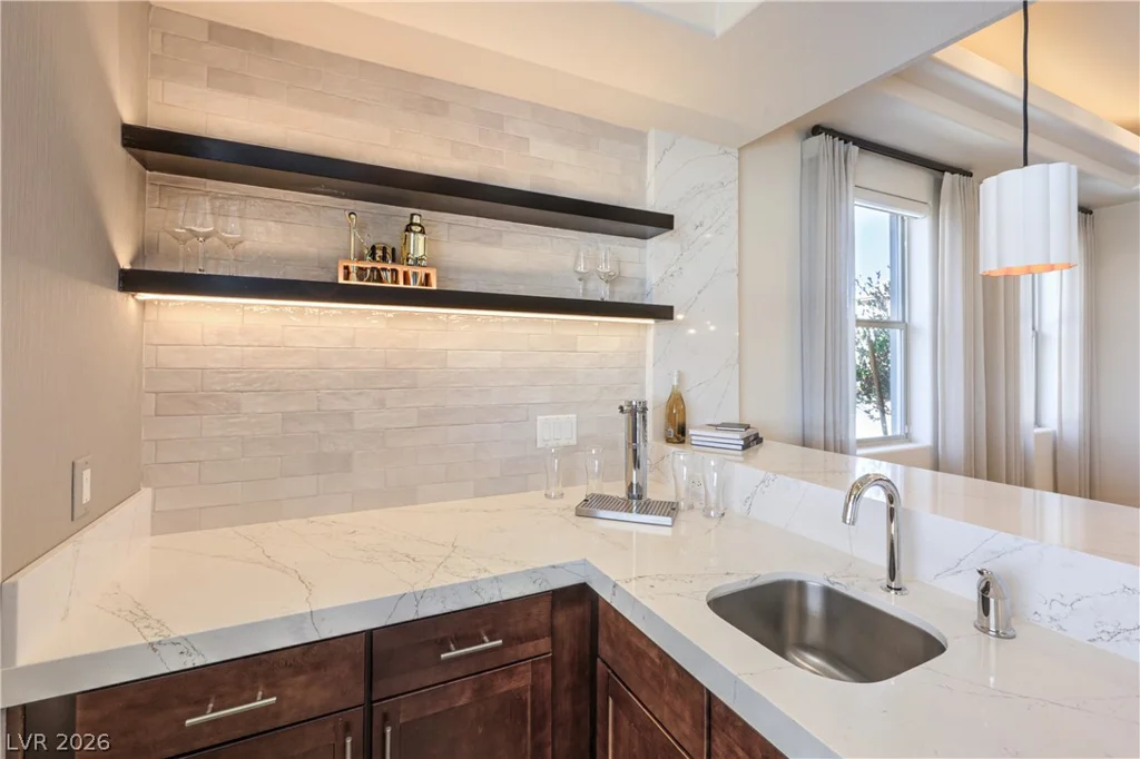9727 Dream Brook, Las Vegas, NV 89149