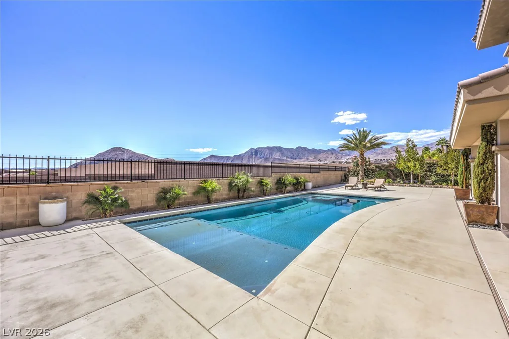 9727 Dream Brook, Las Vegas, NV 89149