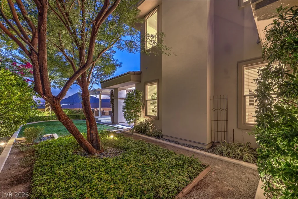9727 Dream Brook, Las Vegas, NV 89149