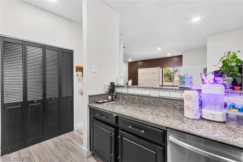 5250 Rainbow, Las Vegas, NV 89118