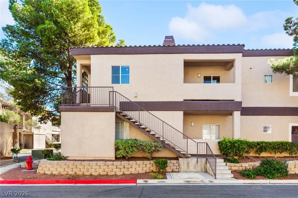 5250 Rainbow, Las Vegas, NV 89118