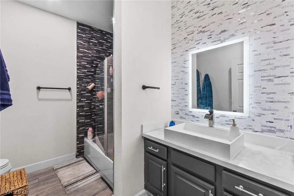 5250 Rainbow, Las Vegas, NV 89118