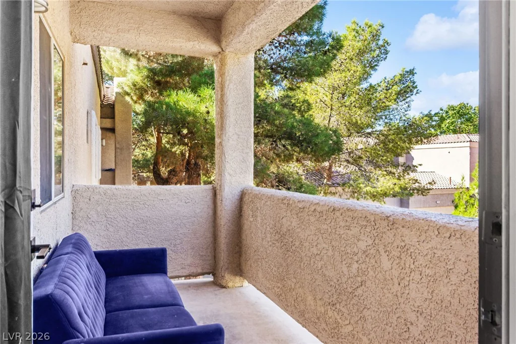 5250 Rainbow, Las Vegas, NV 89118