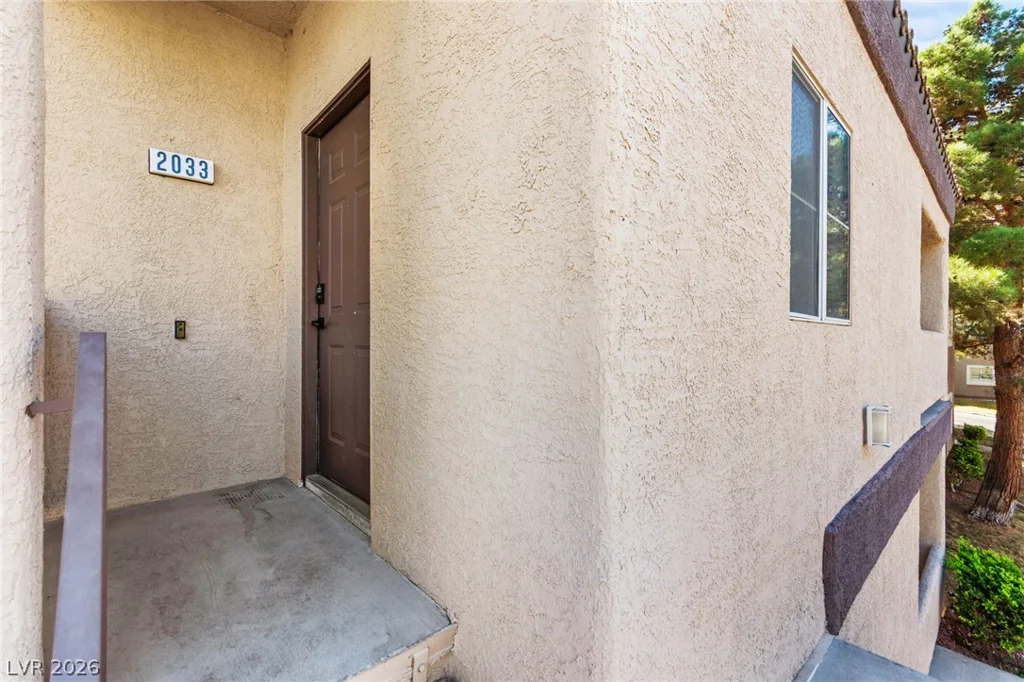 5250 Rainbow, Las Vegas, NV 89118