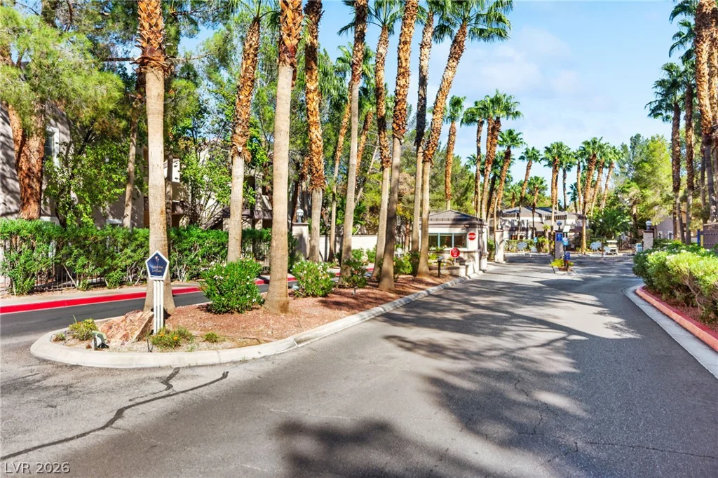 5250 Rainbow, Las Vegas, NV 89118