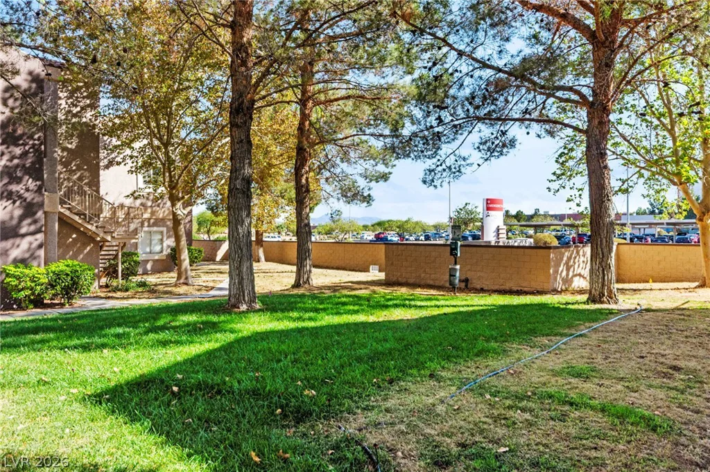 5250 Rainbow, Las Vegas, NV 89118