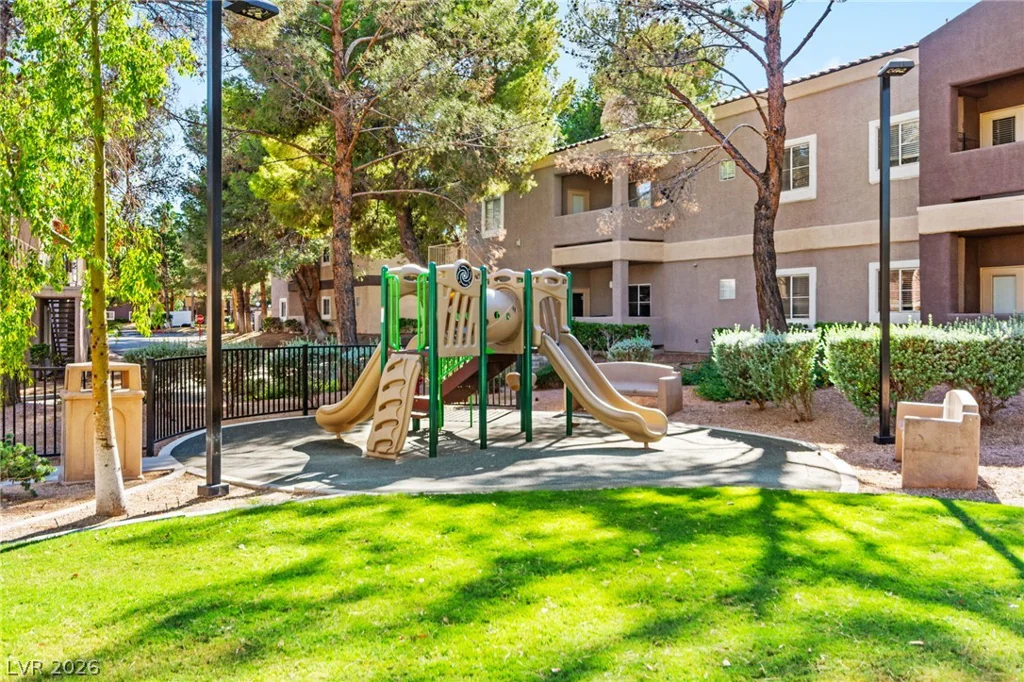 5250 Rainbow, Las Vegas, NV 89118