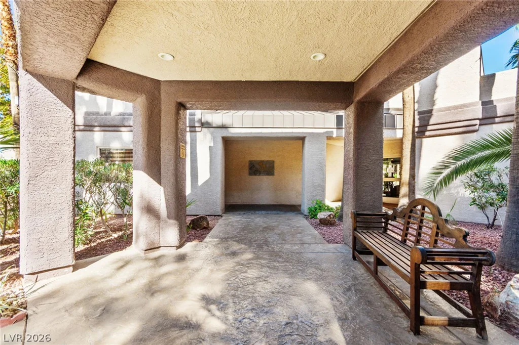 5250 Rainbow, Las Vegas, NV 89118