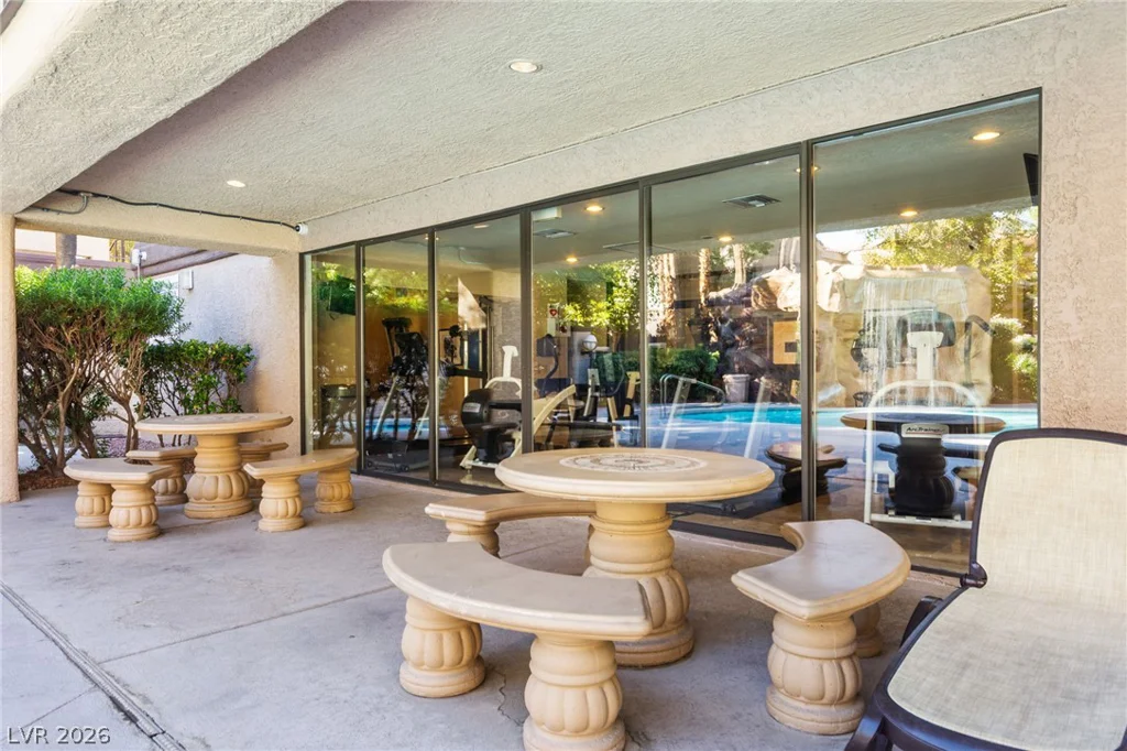 5250 Rainbow, Las Vegas, NV 89118