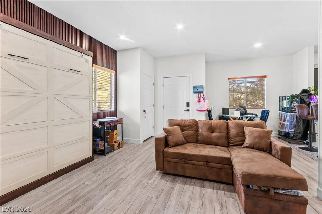 5250 Rainbow, Las Vegas, NV 89118