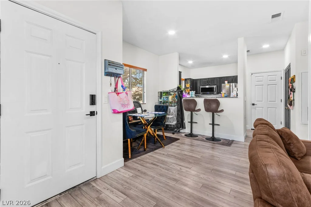 5250 Rainbow, Las Vegas, NV 89118