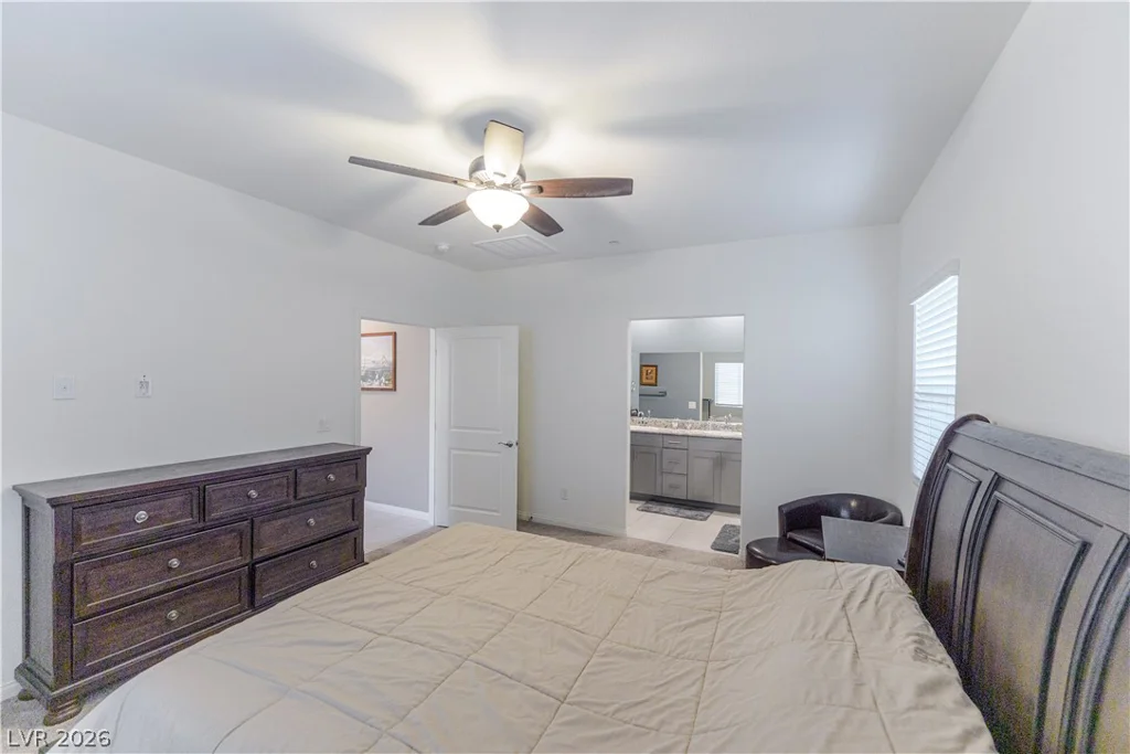 10944 Stone Crossing, Las Vegas, NV 89166